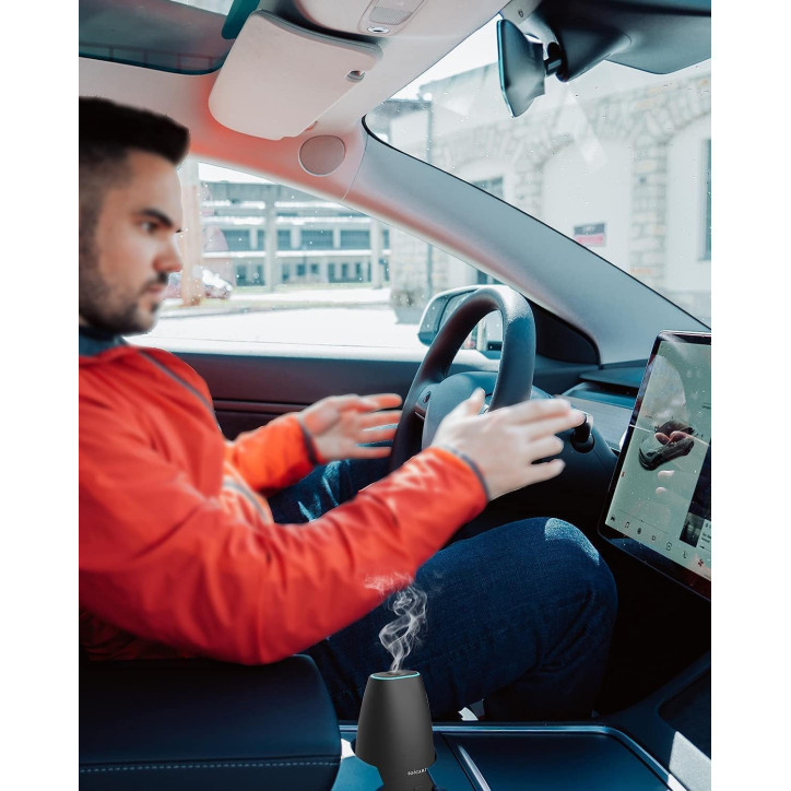 Car Essential Oil Diffuser, Mini Portable Aromatherapy Air Humidifier with Built-in USB Cable (Black) Car Essential Oil Diffuser, Mini Portable Aromatherapy Air Humidifier with Built-in USB Cable (Black)